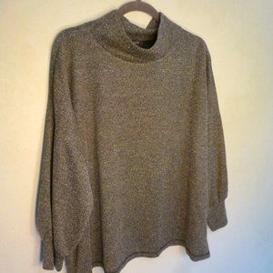 Roamans 18-20 grey (black/white knit) top like new  XXL 18 20 1X 2X